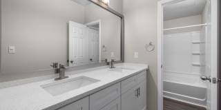 Cary Greens at Preston Gallery 7