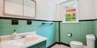 SPACIOUS 4 BEDROOM 3 BATH SPLIT LEVEL HOME ON LARGE LOT IN ROSEMARY HILLS! Gallery 22