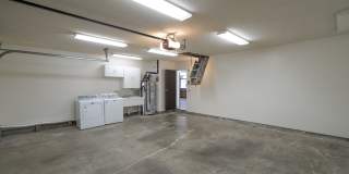 $4000 / 3BR/ 2BA  WELL MAINTAINED SINGLE FAMILY HOME WITH ENCLOSED GARAGE IN KALAMA VALLEY Gallery 33