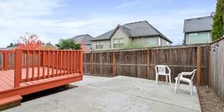 Excellent Condition Three Bedroom + Office, Fenced Backyard, Central AC Gallery 25