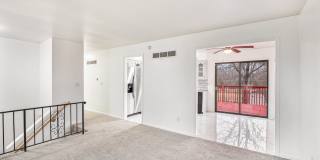 *MOVE IN SPECIAL* $250 Off First Full Month's Rent OR Free 55in TV! Gallery 6