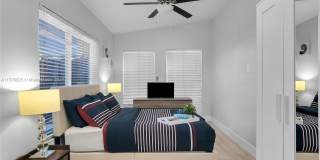 515 Southwest 12th Street Gallery 20