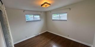 Spacious 3 Bed 2 Bath in the heart of Littleton Gallery 15