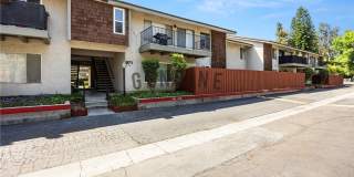 Stunning 2nd Story 3 Bedroom Condo in Woodlake Villas, La Habra Gallery 1