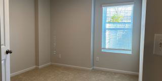 Room in 4 Bedroom Home at Statesville Ave Gallery 32