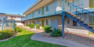 The Valencia Gallery 13