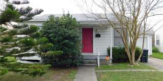 4325 Christie Street Gallery 1
