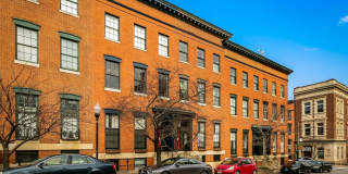 18 E MADISON Street Gallery 4