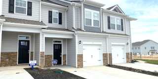 Newer Construction Townhome in Hendersonville Gallery 1