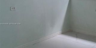 1430 NE 175th St Gallery 22