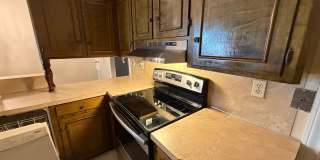 Two Story 2 bedroom, 2 bathroom home in South Highland Gallery 6