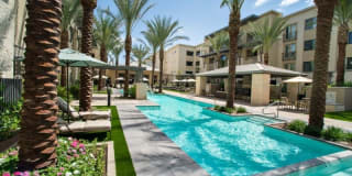 The Lincoln Scottsdale Gallery 18