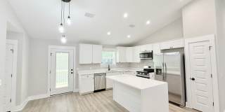 Stylish 3-Bedroom Home Gallery 4