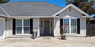 Central Roseville Single Story, 3 Bedroom, 2 Bath, 2 Car Garage Close to schools & Shopping Gallery 13