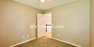 Blue Valley Schools, Walking Distance to Elementary School and Neighborhood Pool! Gallery 36