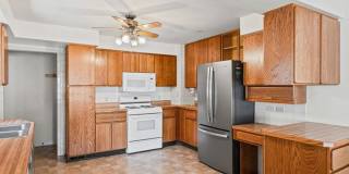 Spacious 3-Bedroom Home with Oversized Garage Space! Gallery 9