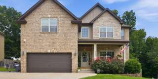 Dog Friendly Four Bedroom with Bonus! Dog Friendly Four Bedroom with Bonus! Gallery 1