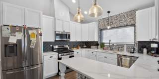 Spacious 4BR House in Denver Gallery 7