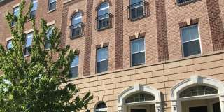 2 Level Townhouse/condo with one car garage in the Watkins Mill Town Center Gallery 1