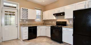 11 R Street NW Gallery 16