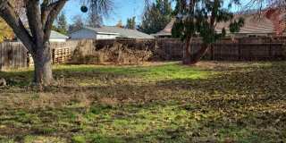 Comfortable 3 bed, 2 bath home in Medford Comfortable 3 bed, 2 bath home in Medford Gallery 13