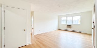11 Hodges Ave. Gallery 5