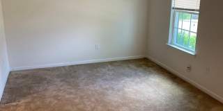 652 E CHESTNUT Street Gallery 2