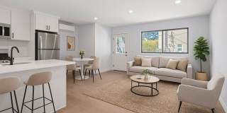 1518 1/4 Stearns Dr Gallery 1