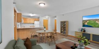 Creekside Commons Apartments Gallery 4