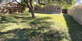 Clean North East Home - O'Conner & IH35 Gallery 22