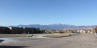 Charming three bedroom home for Rent on Butterfield Gallery 12