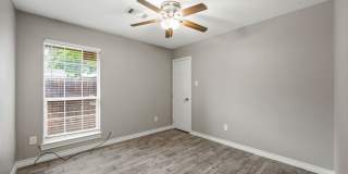 521-525 Gilcrease Street Gallery 11