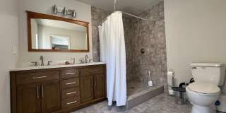 Spacious Single-Story 6-bed 3-bath Oasis with Private Pool and Spa in Spring Valley Gallery 20