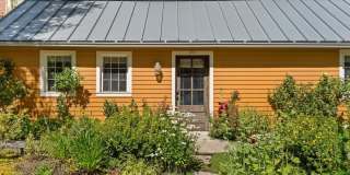 111 S Sixth Street Gallery 52