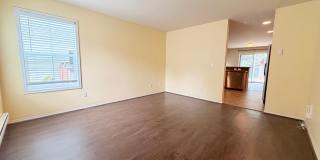 Spacious 3-Bed/2.5-Bath Home in Lake Stevens for $3150!  Ready for Move in! Gallery 3