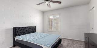 4848 N Woodmere Fairway Gallery 10