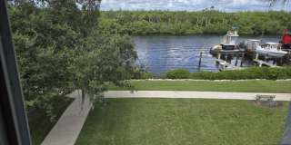 2512 SE Anchorage Cove Gallery 1