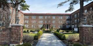 180 Hilton Avenue unit: A3 Gallery 1