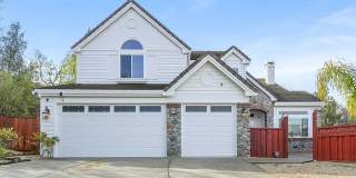 Luxury, comfort, and breathtaking surroundings in Stunning Clayton home! Gallery 1