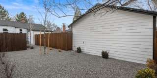 Remodeled Midtown Bungalow Gallery 26