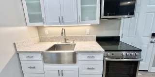 Fully Furnished Studio Near Nugget Gallery 1