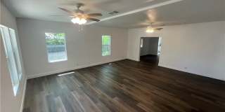 115 Hickman Street Gallery 17