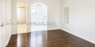 5305 Biscayne Blvd Gallery 1