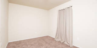 Spacious 4 Bedroom Home Gallery 9