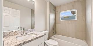 736-738 Gilbert Avenue S Gallery 47