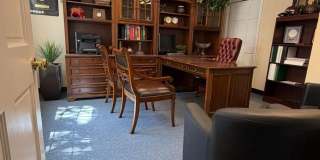 423 YORK Road Gallery 13