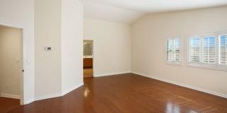 5 BED Summerlin home w/ 1ST FLOOR BED AND 3/4 BATH 5 BED Summerlin home w/ 1ST FLOOR BED AND 3/4 BATH Gallery 33