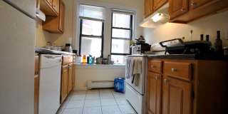No Brokers Fee Unit on Cleveland Circle, Central Heat, Laundry, on a Site, Parking for Rent, Eat-in Kitchen Gallery 6
