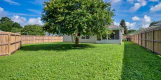 Charming 3-Bedroom Home in a Great Neighborhood with Pool & Park Access! Gallery 29