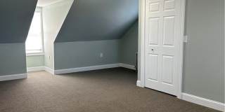 1079 W Berwick Street Gallery 16